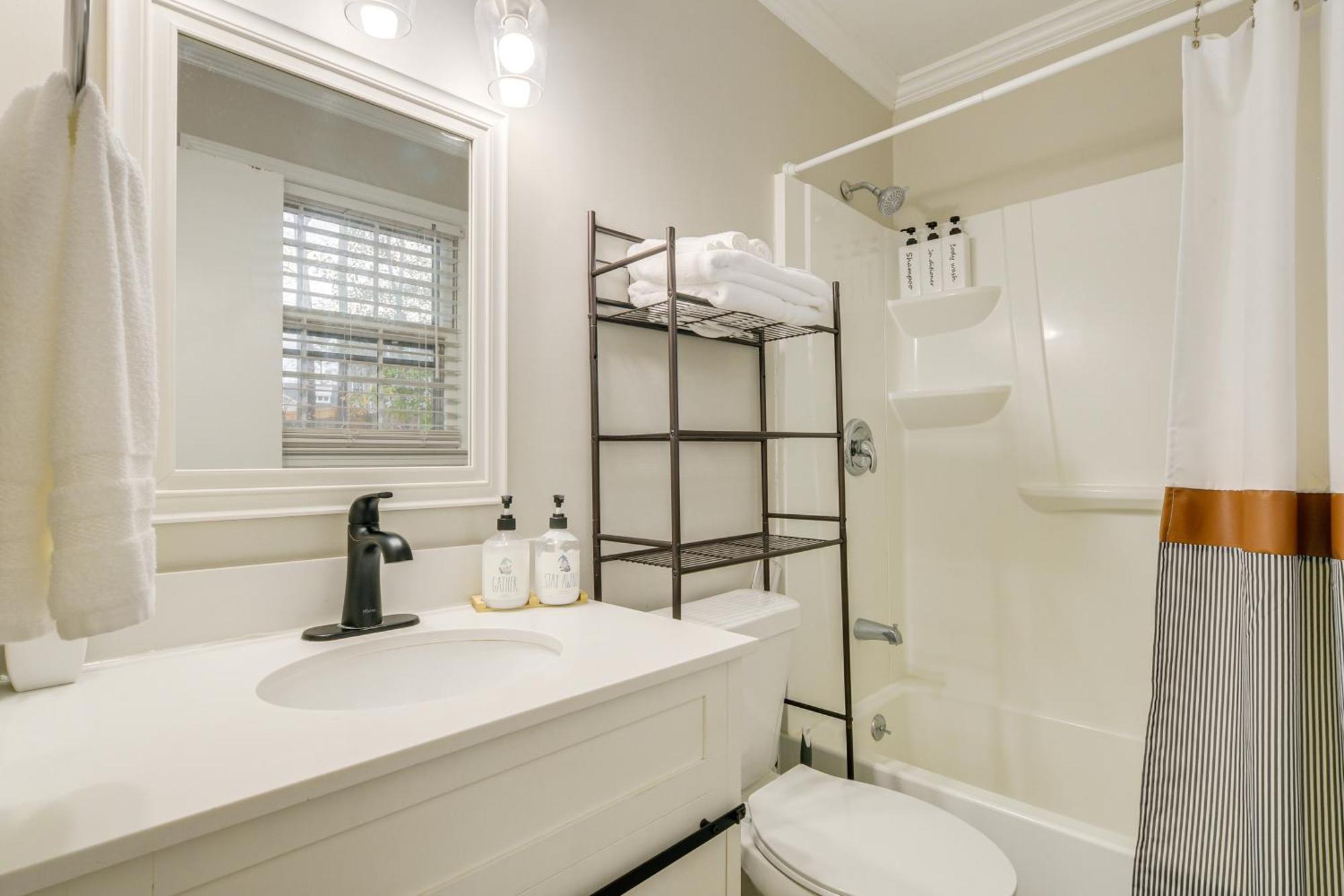 Serene Family Home With Deck In Knightdale! מראה חיצוני תמונה