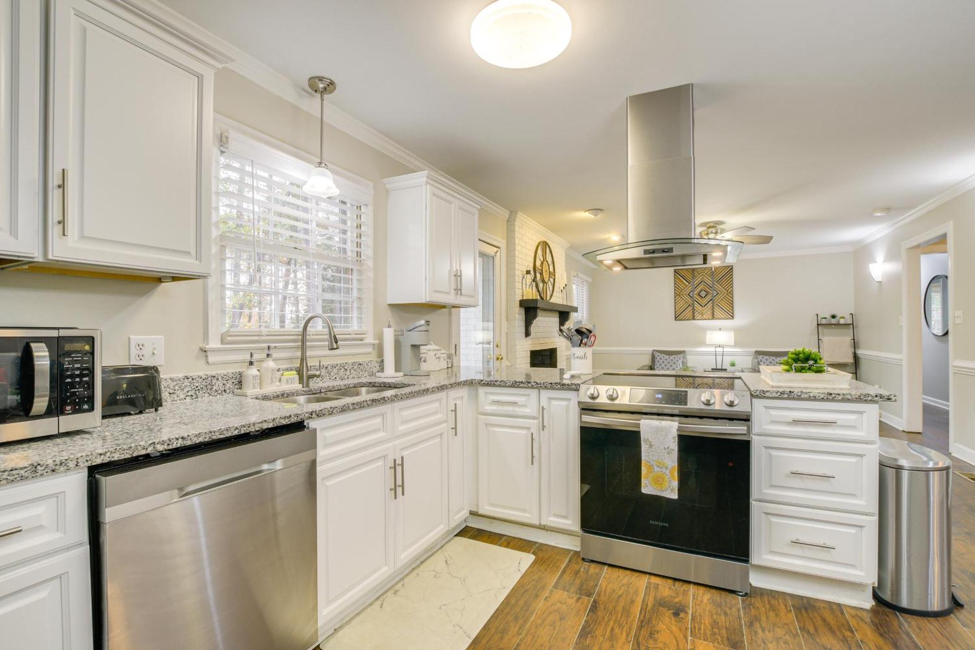 Serene Family Home With Deck In Knightdale! מראה חיצוני תמונה